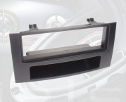 Radiohalterung VW Touareg / Transporter T5 / Multivan (schwarz)