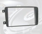 Radiohalterung Mercedes C-Klasse / CLK Doppel DIN (schwarz)
